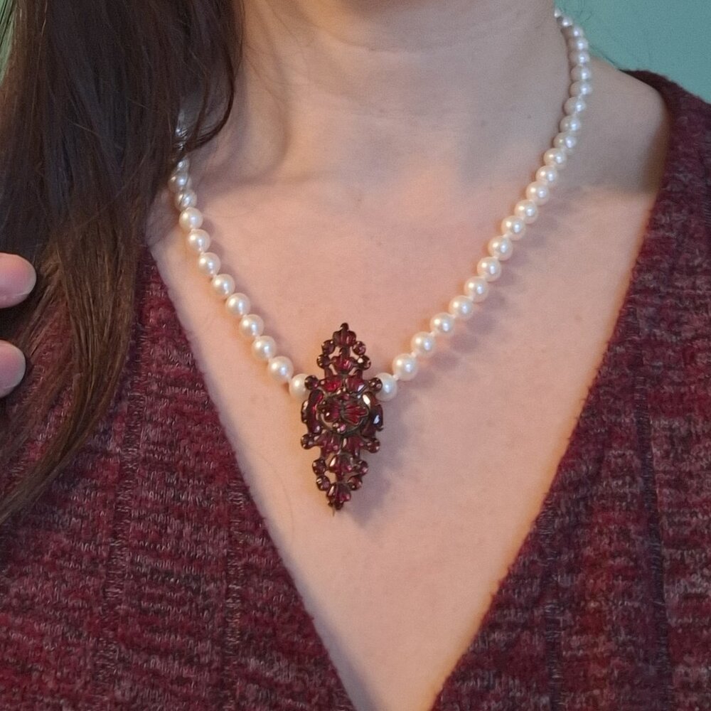 Victorian Bohemian "Pomegranate" Cluster Brooch | Manganese Pink glass
